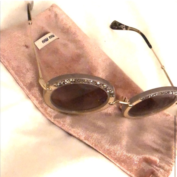 Miu Miu sunglasses - Picture 7 of 8